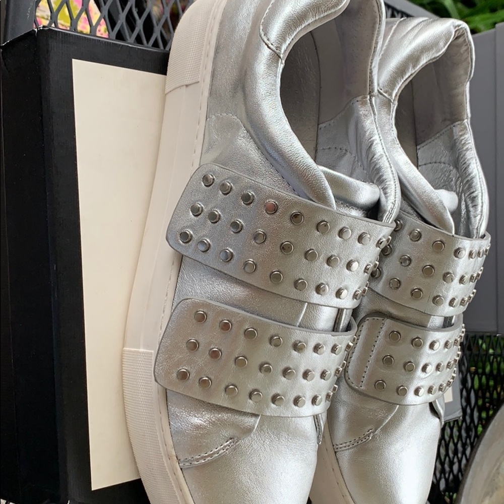 Jslide silver metallic leather shoes